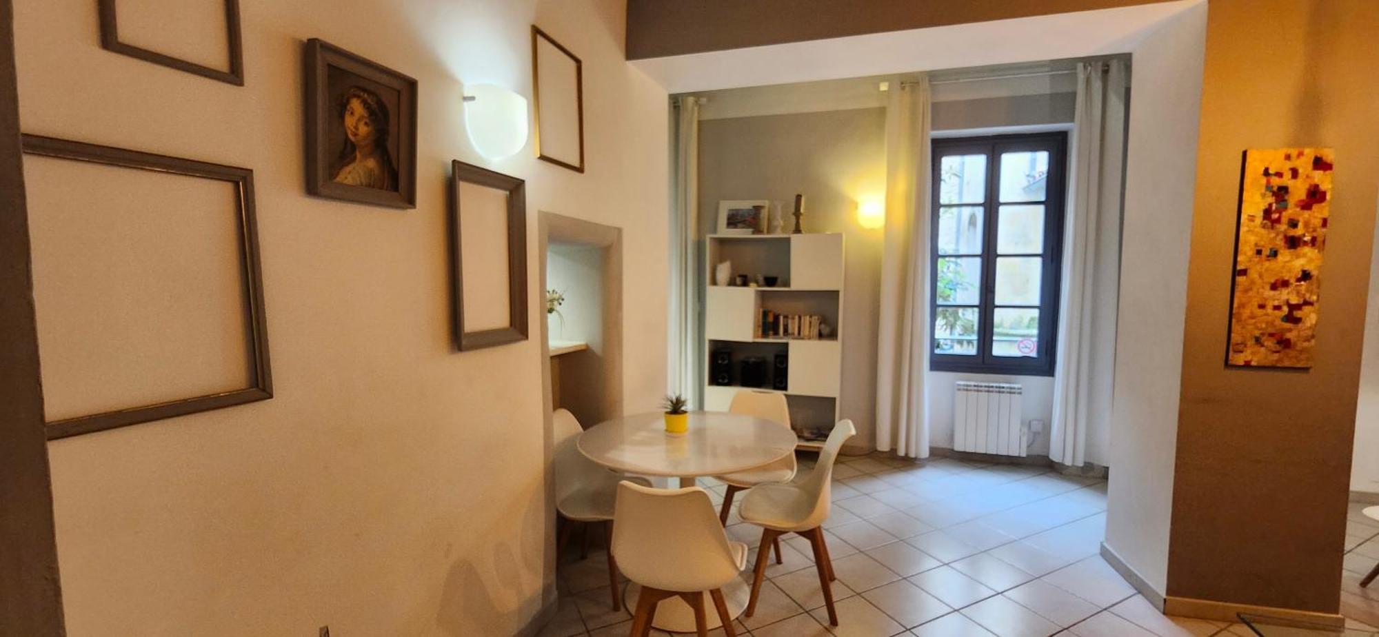 Le Barreme Apartment Arles Luaran gambar