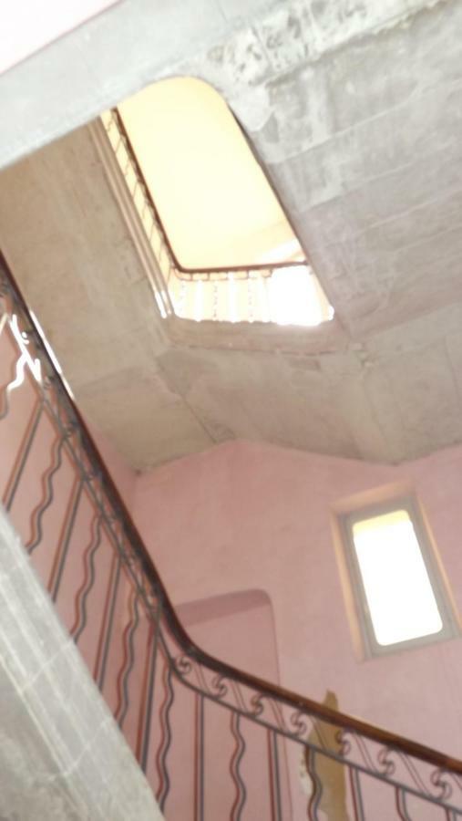 Le Barreme Apartment Arles Luaran gambar