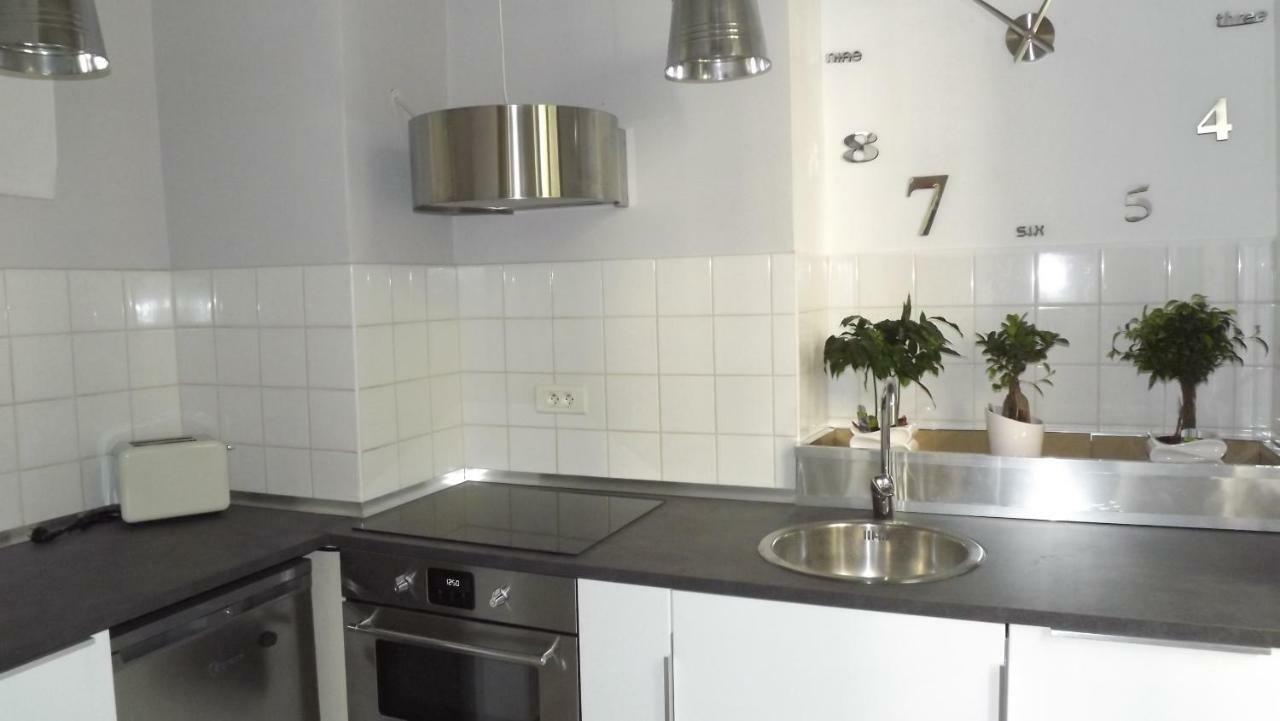 Le Barreme Apartment Arles Luaran gambar