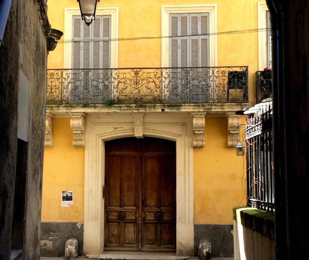 Le Barreme Apartment Arles Luaran gambar