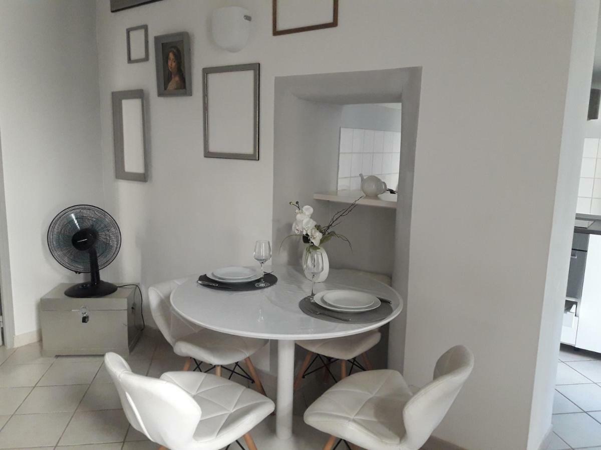 Le Barreme Apartment Arles Luaran gambar