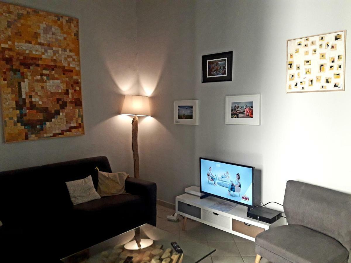 Le Barreme Apartment Arles Luaran gambar